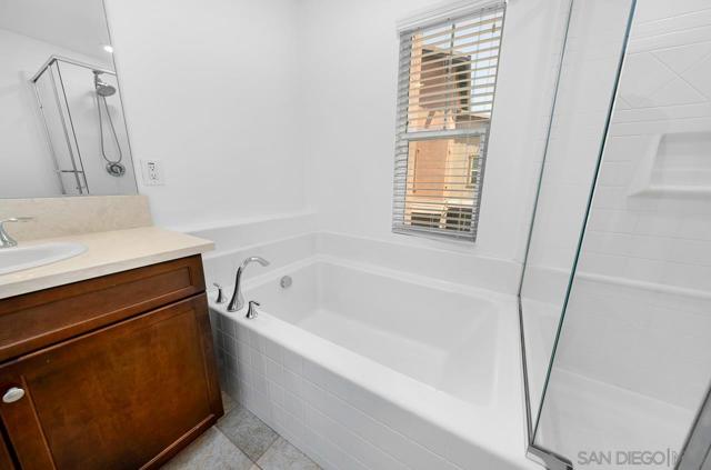 2770 Sparta Rd, Chula Vista CA: https://media.crmls.org/mediaz/33363b97-d79e-465b-bc8a-6bcd9d4d09c7.jpg