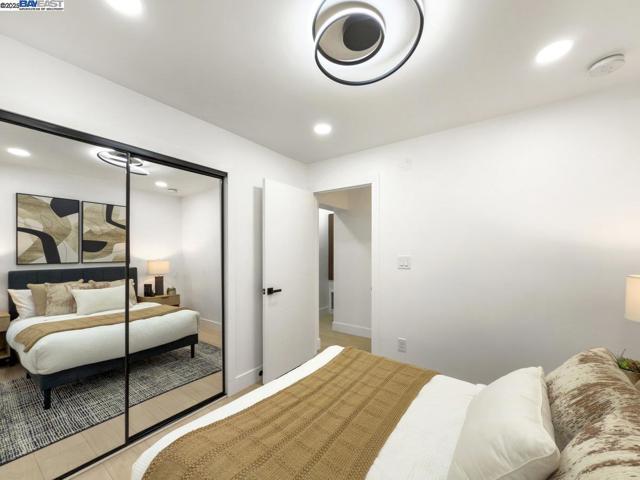 450 Lancaster Way, Redwood City CA: https://media.crmls.org/mediaz/33374594-8fce-40f6-95ea-c1534e031d4d.jpg