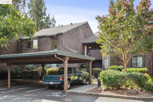 5 Harwich Walk, Pleasant Hill CA: https://media.crmls.org/mediaz/33380c8d-f42e-4963-9863-985ad6176086.jpg