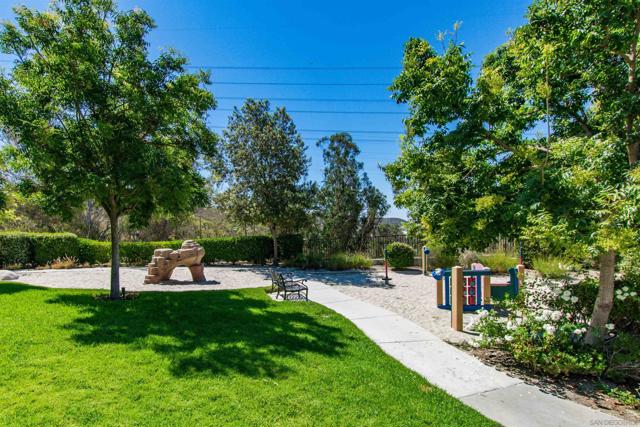 1393 Cattail Court, San Marcos CA: https://media.crmls.org/mediaz/3338106f-496f-439f-90bc-dce9850f29b2.jpg