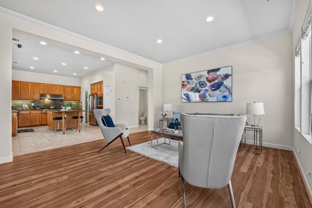 336 Arrowhead Way, Hayward CA: https://media.crmls.org/mediaz/33381c77-d018-4257-aacc-5e80e80948a9.jpg