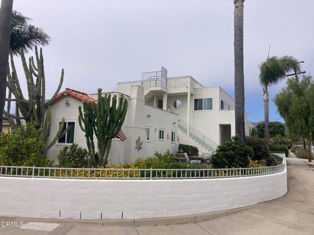 2449 channel Drive, Ventura CA: https://media.crmls.org/mediaz/33385ee5-9a5c-4f4e-ba4a-b841973b6e94.jpg
