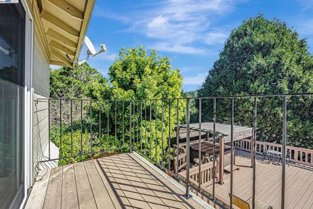 Image 42 of 60 For 25660 Paul Ct