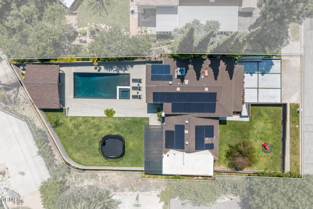 11442 Brainard Avenue, Sylmar CA: https://media.crmls.org/mediaz/3339d692-7d5e-440c-9fcb-64000075995e.jpg