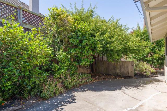 1118 Lafayette Street, San Mateo CA: https://media.crmls.org/mediaz/3339e1fe-9b05-4f14-8133-b4ab959f5b0c.jpg