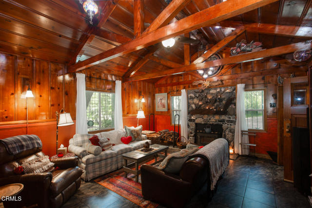 Detail Gallery Image 6 of 28 For 11 N San Gabriel Canyon Rd, Azusa,  CA 91702 - 2 Beds | 1 Baths