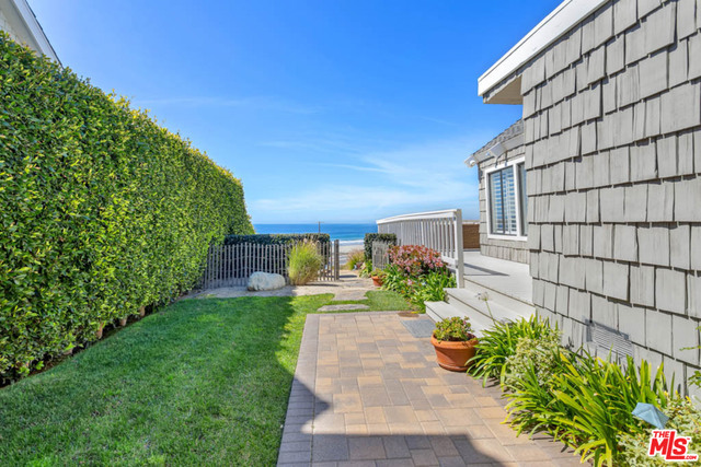6439 Surfside Way photo 3