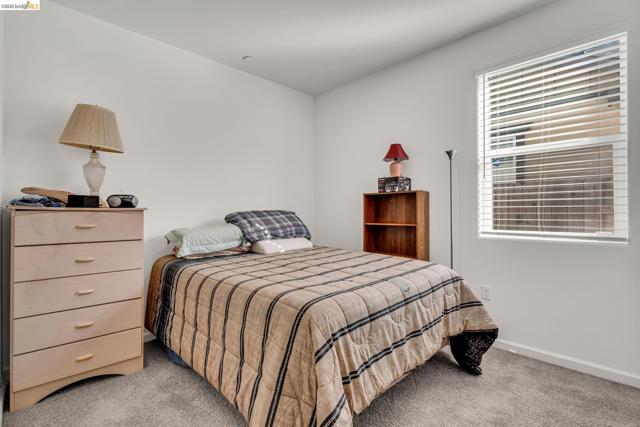 2087 Stars Dr, Rio Vista CA: https://media.crmls.org/mediaz/333b063e-1207-410f-a911-670763172a2c.jpg