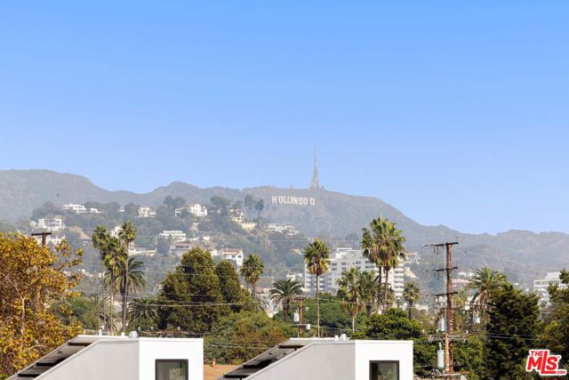 950 N Orange Grove Avenue, West Hollywood CA: https://media.crmls.org/mediaz/333cde40-df90-4339-a073-1c73ccf3f51e.jpg