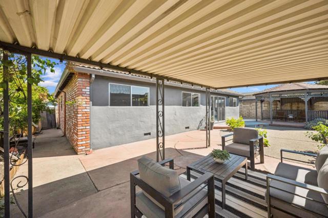 271 Goodrich Street, Hayward CA: https://media.crmls.org/mediaz/333cf8b4-6b66-4774-874d-7052ba662ca8.jpg