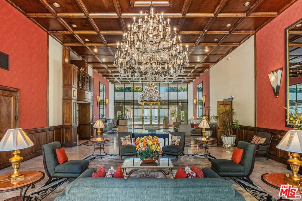 https://media.crmls.org/mediaz/333dc7fb-d125-4419-ab72-1f6bfc4a035f.jpg?preset=X-Large