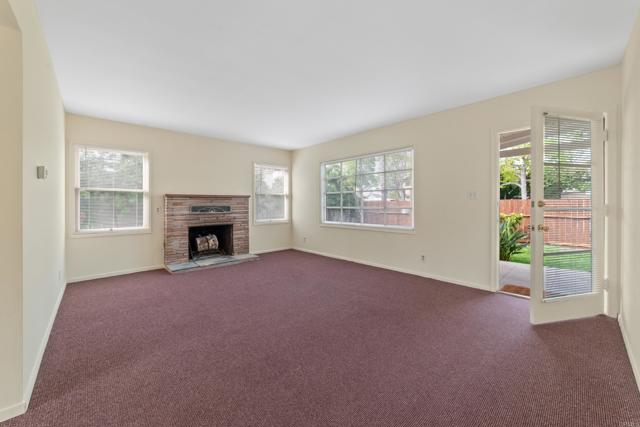 Detail Gallery Image 8 of 33 For 135 4th St, Encinitas,  CA 92024 - 2 Beds | 1 Baths