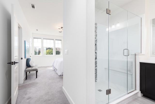 733 E Evelyn Avenue, Sunnyvale CA: https://media.crmls.org/mediaz/334088bc-e67c-42f1-8914-1877bc54f5c9.jpg