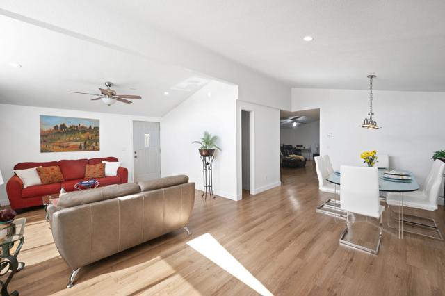 47685 Prado Way Way, Indio CA: https://media.crmls.org/mediaz/334317f0-bc88-49bb-b838-8b609d1c5b11.jpg