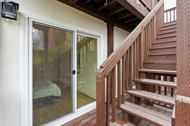 100 Byrne St, Daly City CA: https://media.crmls.org/mediaz/3343802e-37bc-4a3b-8674-5bd59cca94f9.jpg