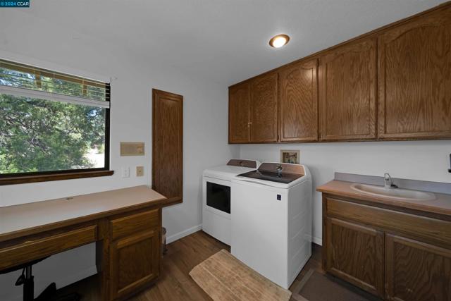 Image 39 of 60 For 1324 Alves Dr
