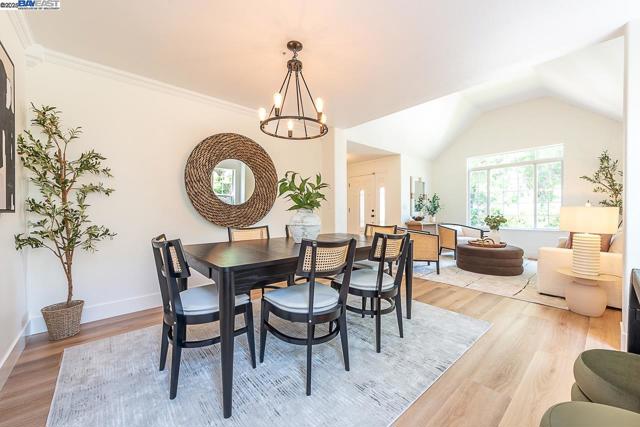 34233 Perry Glen Ter, Union City CA: https://media.crmls.org/mediaz/3345ae8e-46d3-4455-9c1e-e860b0d03cae.jpg