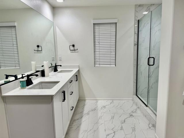 34164 Anise Drive, Murrieta CA: https://media.crmls.org/mediaz/3345dbe7-8041-4407-b448-5342c2972b4a.jpg