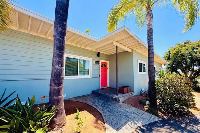 1461 Sunrise Drive, Vista CA: https://media.crmls.org/mediaz/3346dda0-3bde-49ee-8e70-2c6072ec0981.jpg