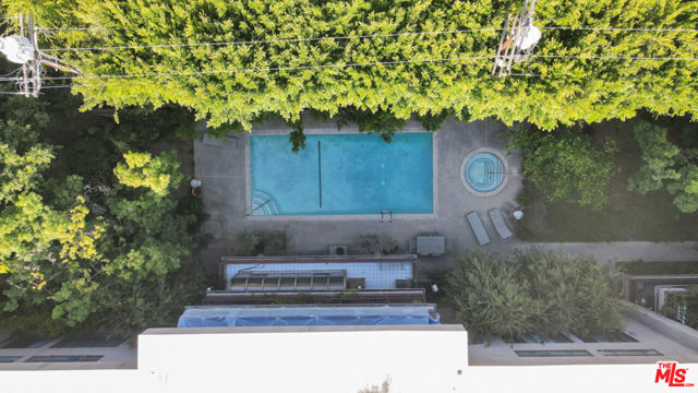 1124 N Kings Road, West Hollywood CA: https://media.crmls.org/mediaz/33484758-36ac-4dfb-8096-ec1f0b7a5de6.jpg