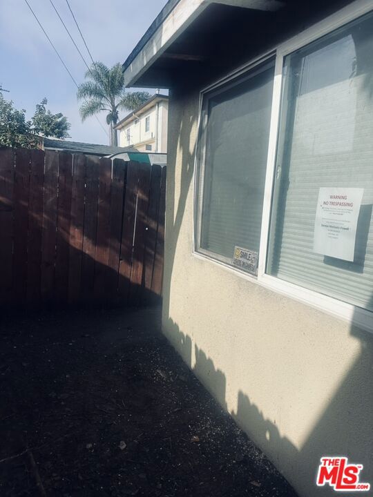 1204 Smith Place, Long Beach, California 90806, 3 Bedrooms Bedrooms, 0 ,1 BathroomBathrooms,Single Family Residence,For Sale,Smith,0,25631795