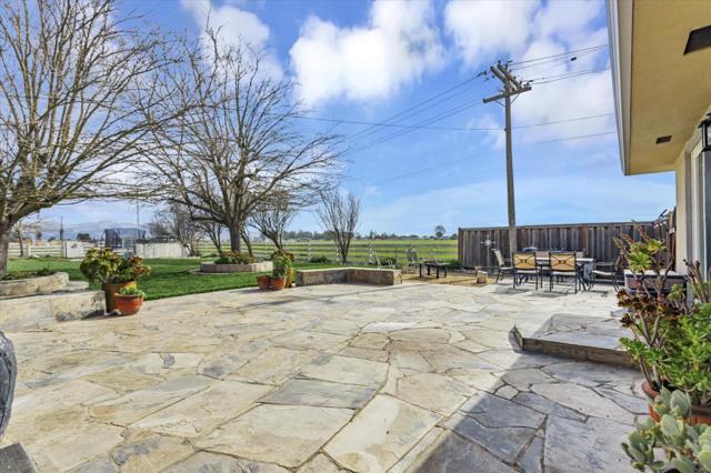 1204 Shore Road, Hollister CA: https://media.crmls.org/mediaz/3349d2a7-3b7b-4efe-a758-f43bb9bc140a.jpg