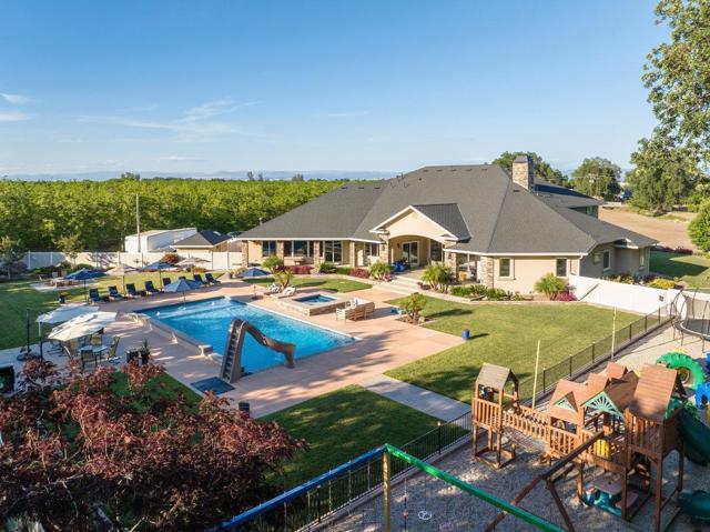 2165 W Biggs Gridley Road, Gridley CA: https://media.crmls.org/mediaz/334a268c-5b1f-40f7-a5a5-57adb5336c77.jpg