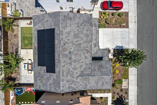 5352 Guenoc Valley Ln, Antioch CA: https://media.crmls.org/mediaz/334acd02-5f9d-4c21-a7f0-d5cb9bc66586.jpg