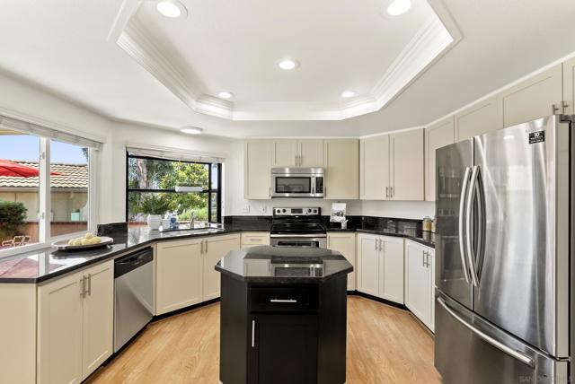 18207 Aceituno St, San Diego CA: https://media.crmls.org/mediaz/334af29c-81c8-4e57-874b-56d0a8edc5ec.jpg