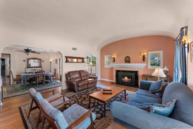 4010 S Hempstead Circle, San Diego CA: https://media.crmls.org/mediaz/334afccd-3a07-48aa-aac9-5867042d94fb.jpg