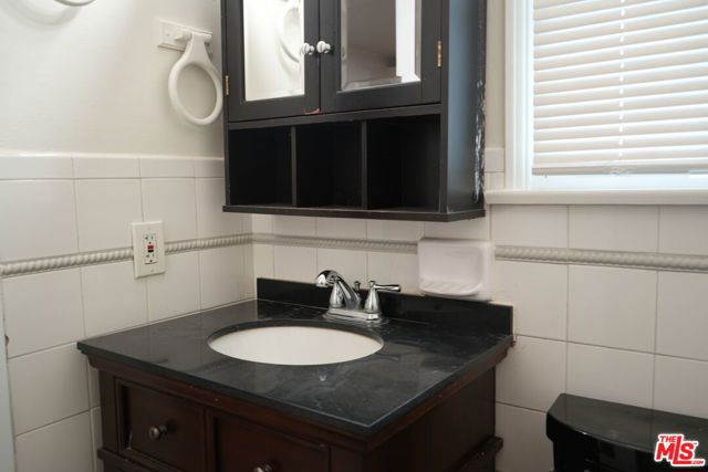 1819 W 129th Street, Gardena CA: https://media.crmls.org/mediaz/334b4cf6-02e1-45b1-b7ff-e26d95760084.jpg