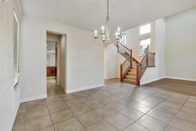 501 Carnaby Rd, Lathrop CA: https://media.crmls.org/mediaz/334b6f7f-d6f1-46ce-9239-f0a9d880093b.jpg