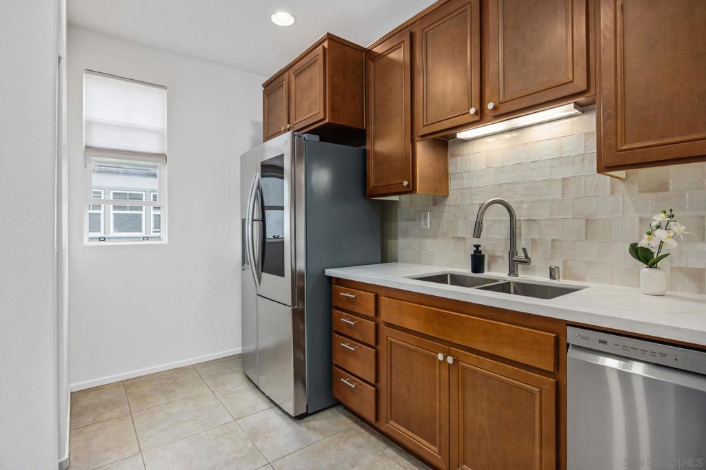 16913 Laurel Hill Ln - photo 5