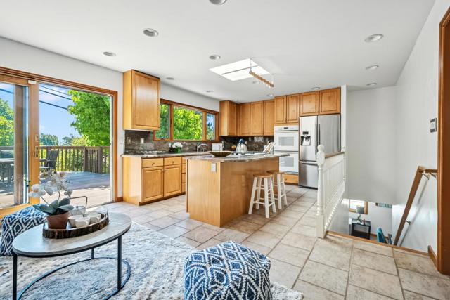 580 Madison Avenue, San Bruno CA: https://media.crmls.org/mediaz/334c7e64-84cf-4f9c-ad1c-763d0ddf62d5.jpg