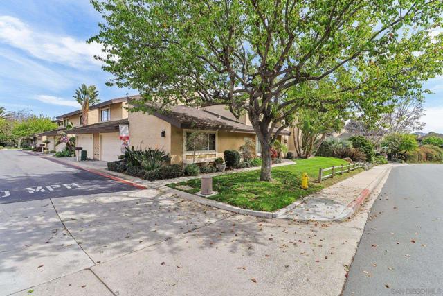 4637 Coralwood Cir, Carlsbad, California 92008, 2 Bedrooms Bedrooms, ,2 BathroomsBathrooms,Townhouse,For Sale,Coralwood Cir,250020235SD