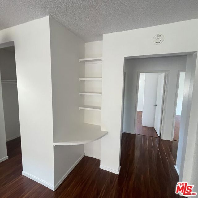 2112 Manhattan Beach Boulevard, Redondo Beach CA: https://media.crmls.org/mediaz/334dbea0-8074-4ea4-969a-9555a0d586f2.jpg