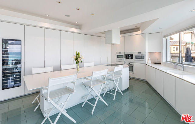 Drew Fenton | 21016 Pacific Coast Highway Malibu CA | MLS: 7470562 Drew Fenton | 21016 Pacific Coast Highway Malibu CA | MLS: 7470562