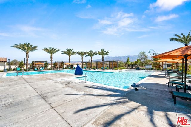 36731 Cordoba Trail, Beaumont CA: https://media.crmls.org/mediaz/334f32e0-ee06-442f-9a89-784e7d49ffc2.jpg
