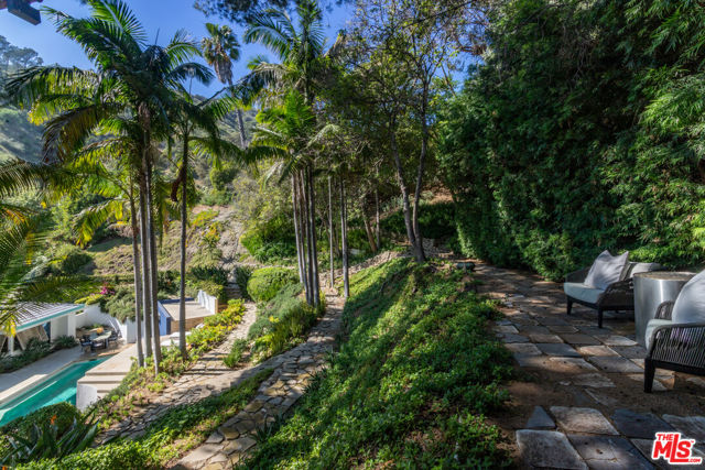 2034 Outpost Drive, Los Angeles CA: https://media.crmls.org/mediaz/334f59f5-c5f6-4db3-aea0-b7192e59e1bc.jpg