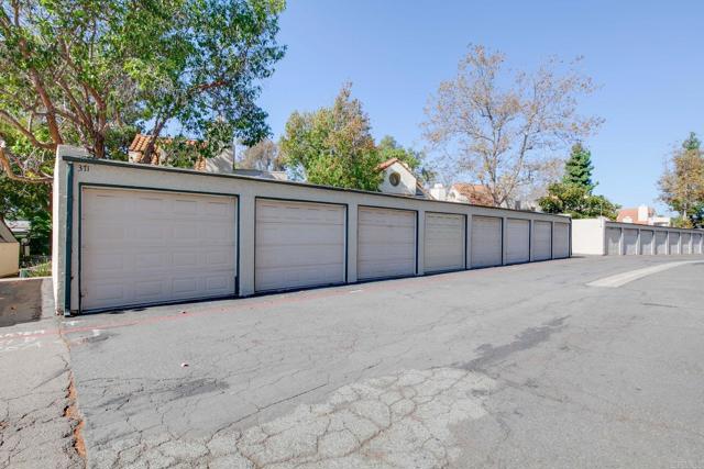 Detail Gallery Image 40 of 40 For 383 N Melrose Dr #F,  Vista,  CA 92083 - 2 Beds | 2 Baths