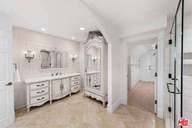 Drew Fenton | 27931 Winding Way Malibu CA | MLS: 7495523