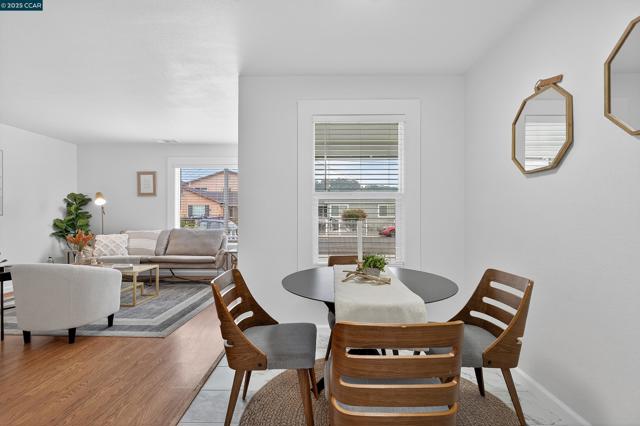 2921 Rollingwood Dr, San Pablo CA: https://media.crmls.org/mediaz/335034af-404c-457a-8710-cc6ec39c8d72.jpg