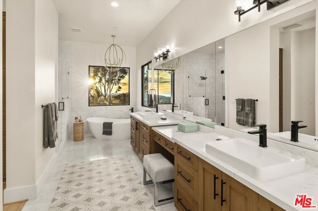2082 Las Canoas Road, Santa Barbara CA: https://media.crmls.org/mediaz/335104af-fdc4-411d-95dd-ba162da06802.jpg