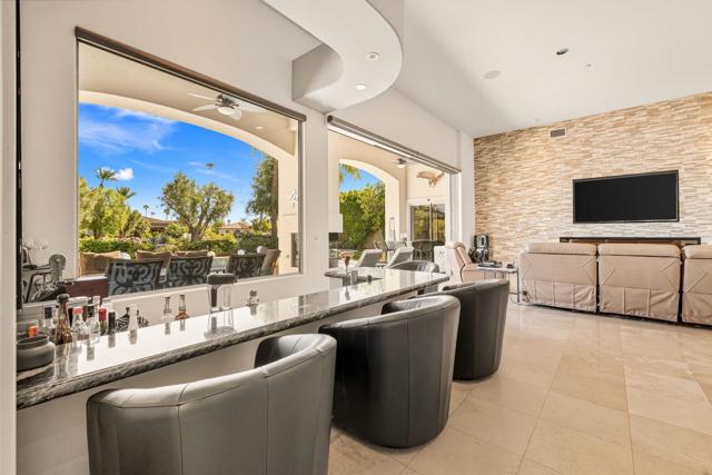 334 Crest Lake Drive, Palm Desert, CA 92211