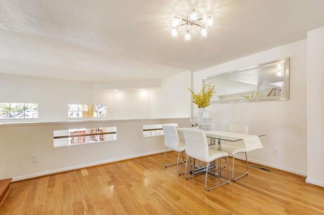 10 Tyrella Court, Mountain View CA: https://media.crmls.org/mediaz/33514f7a-d37d-4eb9-a324-a58f9b966648.jpg