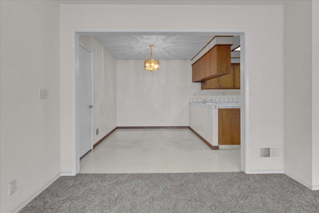 1575 Sepulveda Drive, Salinas CA: https://media.crmls.org/mediaz/33521e85-60a9-4b00-9aa3-b853934ac8d2.jpg