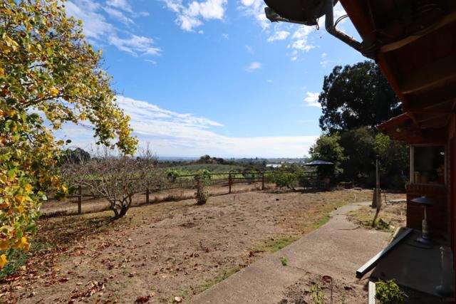 211 Smith Road, Watsonville CA: https://media.crmls.org/mediaz/33539859-be9e-46b6-9d47-48892d1cf720.jpg