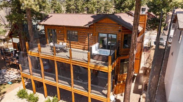 1215 Wolf Creek Court, Big Bear CA: https://media.crmls.org/mediaz/3354d650-bd62-452d-9d23-43fe8920569a.jpg