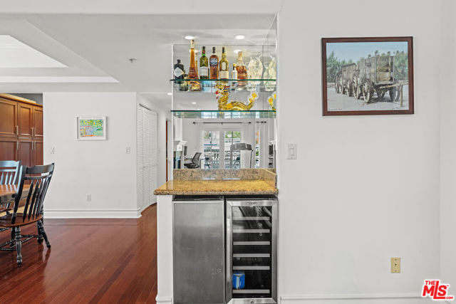 11826 Dorothy Street, Los Angeles CA: https://media.crmls.org/mediaz/33563d5e-989d-46c6-8126-8336dbc2c69a.jpg