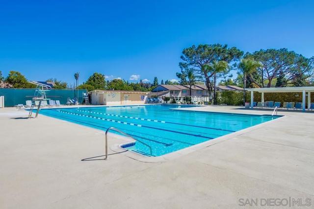 17937 Myrica Ln, San Diego CA: https://media.crmls.org/mediaz/33576307-fa91-4134-8d3e-8bb1b2331a00.jpg